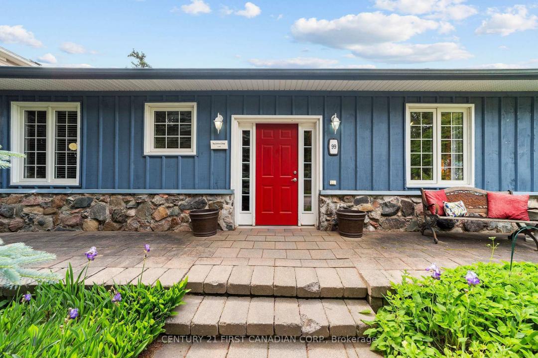 99 DUCHESS AVENUE, Lucan Biddulph, Ontario N0M 2J0, Canada