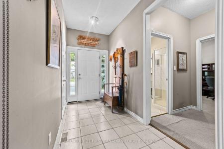 99 DUCHESS AVENUE, Lucan Biddulph, Ontario N0M 2J0, Canada