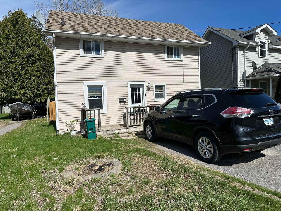19 PELHAM STREET, Quinte West, Ontario K8V 5A8, Canada