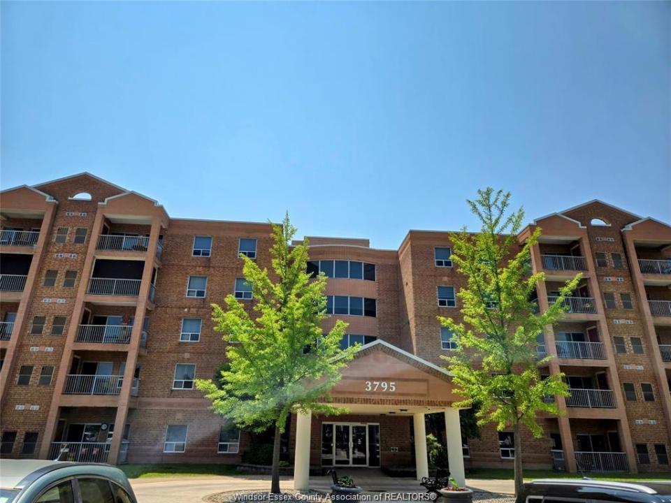 3795 SOUTHWINDS DRIVE, Windsor, 安大略省 N9G 2N7, 加拿大