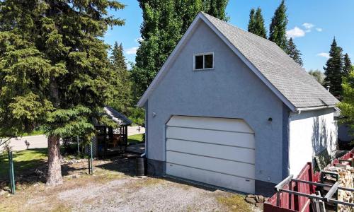 4204 6 AVENUE, Edson, Alberta T7E 1A6, Canadá