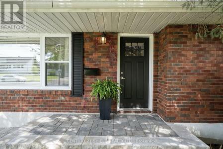 208 ANTHONY STREET, Cornwall, Ontario K6H 5K3, Canada