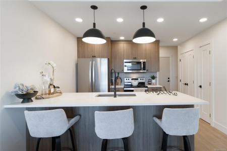 201 DOGWOOD DR, Ladysmith, British Columbia V9G 0C3, Canada