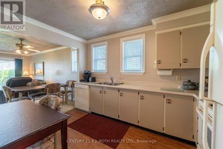 1 PARADISE BOULEVARD, Ramara (brechin), Ontario L0K 1B0, Canada