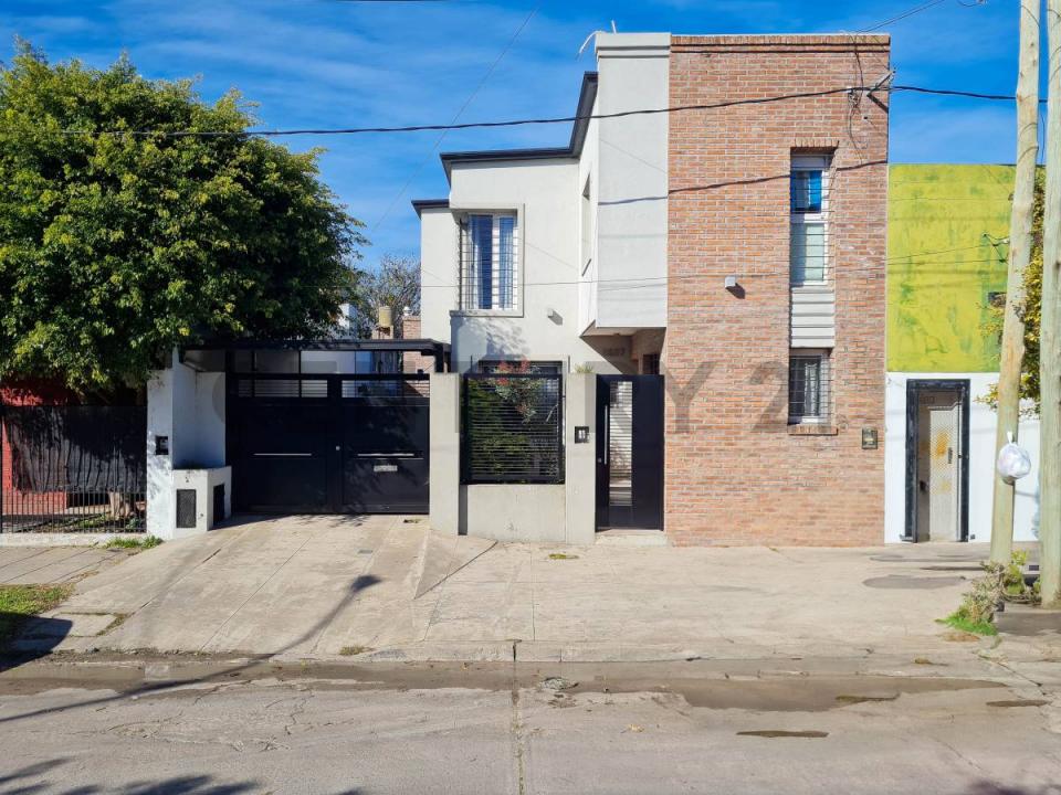 20 e/ 168 y Av Montevideo 4607, Berisso, GBA Sur 1923, Argentinien