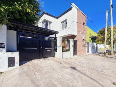20 e/ 168 y Av Montevideo 4607, Berisso, GBA Sur 1923, Argentinien