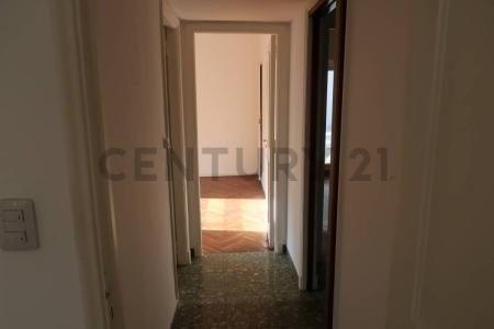 Mercedes 995, Floresta, Capital Federal 1407, Arjantin