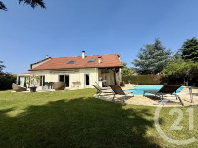 Genas, Rhône-Alpes 69740, France