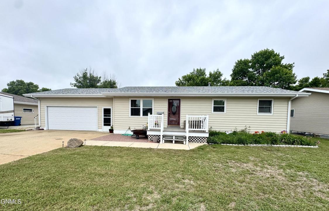 680 3rd Avenue, Dickinson, North Dakota 58601