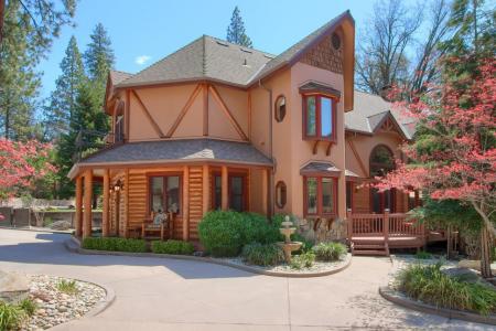 54736 Willow Cove Road, Bass Lake, California 93604, USA