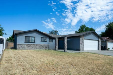 735 Manor Avenue, Hanford, Californie 93230, États-Unis