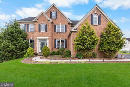 6 Monet Court, Monmouth Junction, NJ 08852, USA
