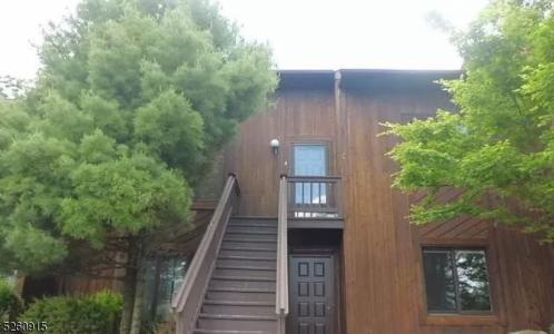 5 Pevero Drive, Unit 4, Vernon, NJ 07462, USA