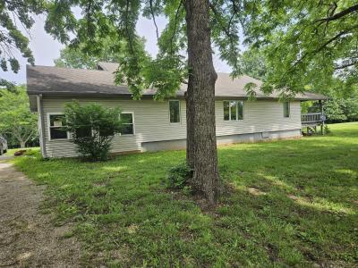 21175 Maple Lane Lane, Wheatland, Missouri 65779, USA