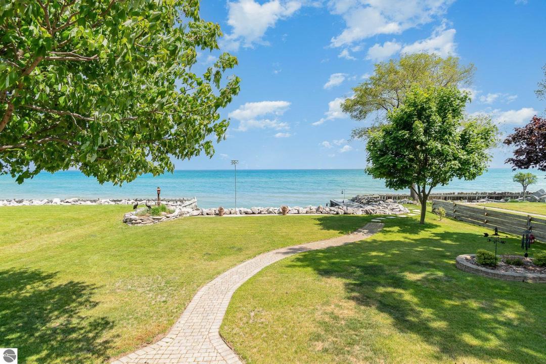 589 Pine Lane, East Tawas, ميشيغان 48730, الولايات المتحدة