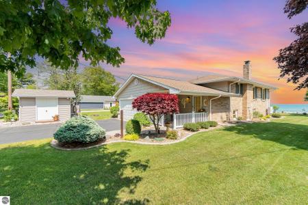 589 Pine Lane, East Tawas, Michigan 48730, USA