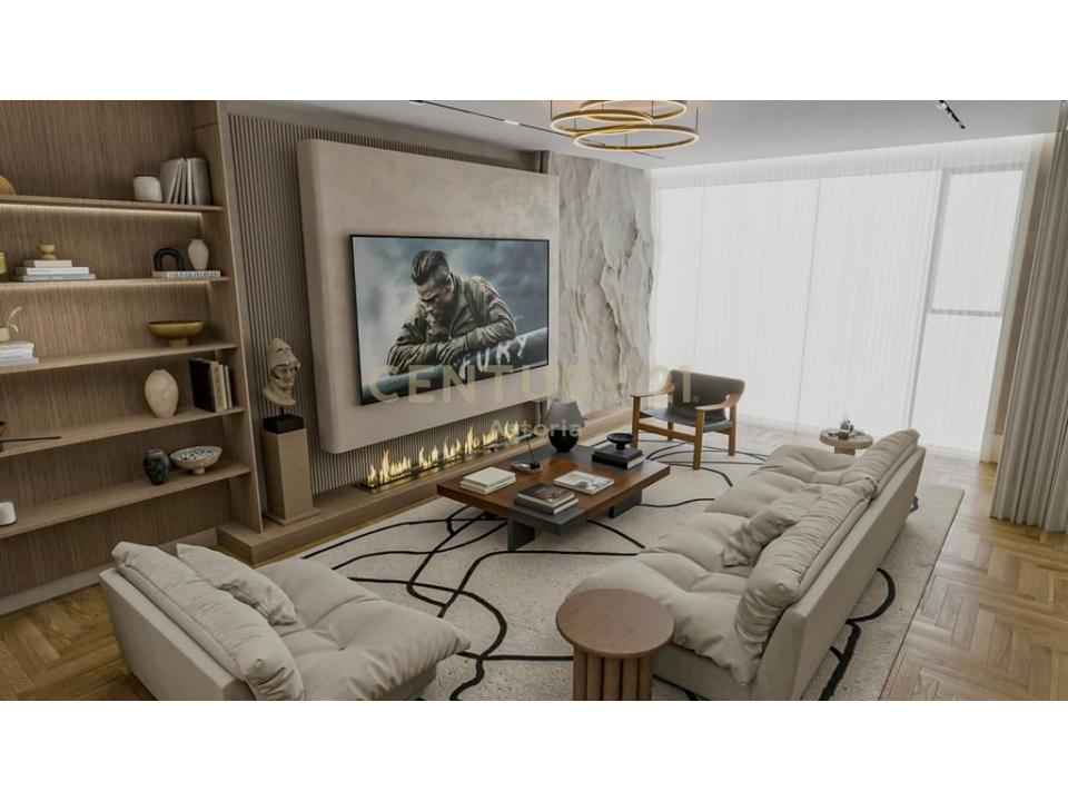 Sauk i Vjetër, Tirana, Albania