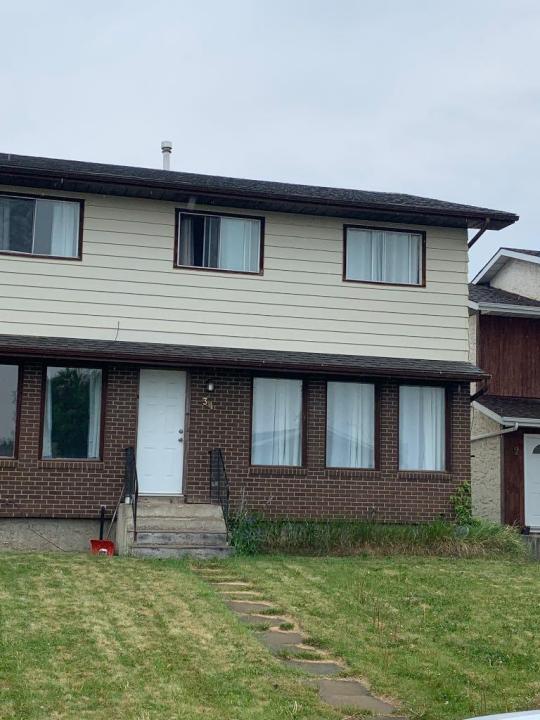 34 COCHRANE ROAD, Whitecourt, 앨버타주 T7S 1C2, 캐나다