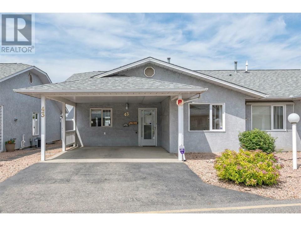 3900 27TH AVENUE, Vernon, Colombie-Britannique V1T 9E6, Canada