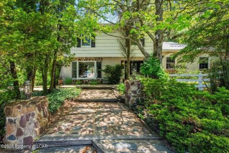 779 Evans Street, Hazleton, Pennsylvania 18201, USA