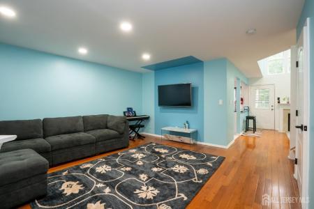 141 Briarwood Drive, North Brunswick, Nueva Jersey 08902, Estados Unidos