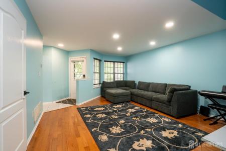 141 Briarwood Drive, North Brunswick, Nueva Jersey 08902, Estados Unidos