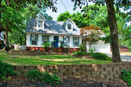 1304 Winbourne Drive, North Little Rock, Arkansas 72116, USA