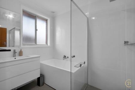 36 Myee Road, Macquarie Fields, NSW 2564, Australia