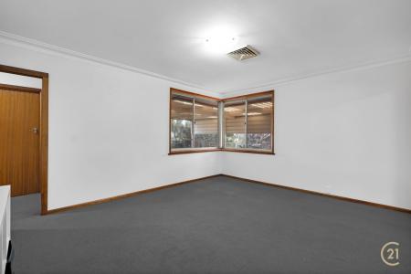36 Myee Road, Macquarie Fields, NSW 2564, Australia