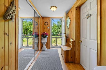 33  Ch. Côtes-Jaunes, L'Île-du-Grand-Calumet, Quebec J0X 1J0, Kanada