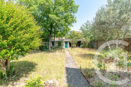 La Varenne St Hilaire, Île-de-France 94210, アキタン