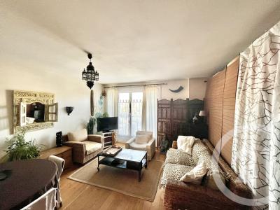 Chatillon, Île-de-France 92320, アキタン