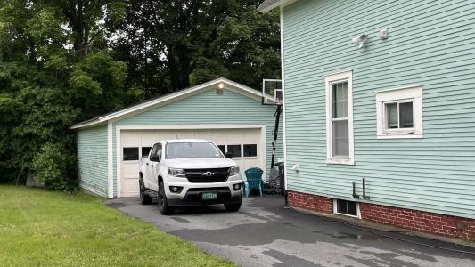 12 Pearl Street, Randolph, Vermont 05060, USA