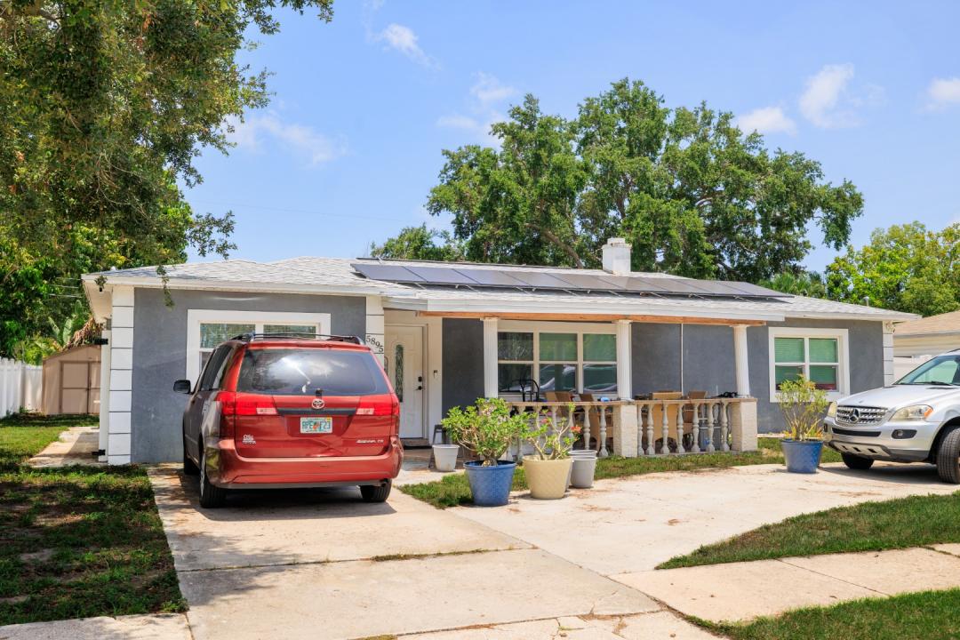 5895 16th St N, St Petersburg, Florida 33703