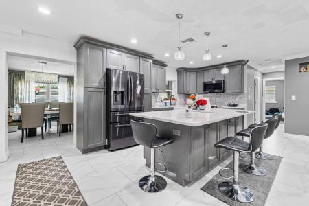 5895 16th St N, St Petersburg, Florida 33703