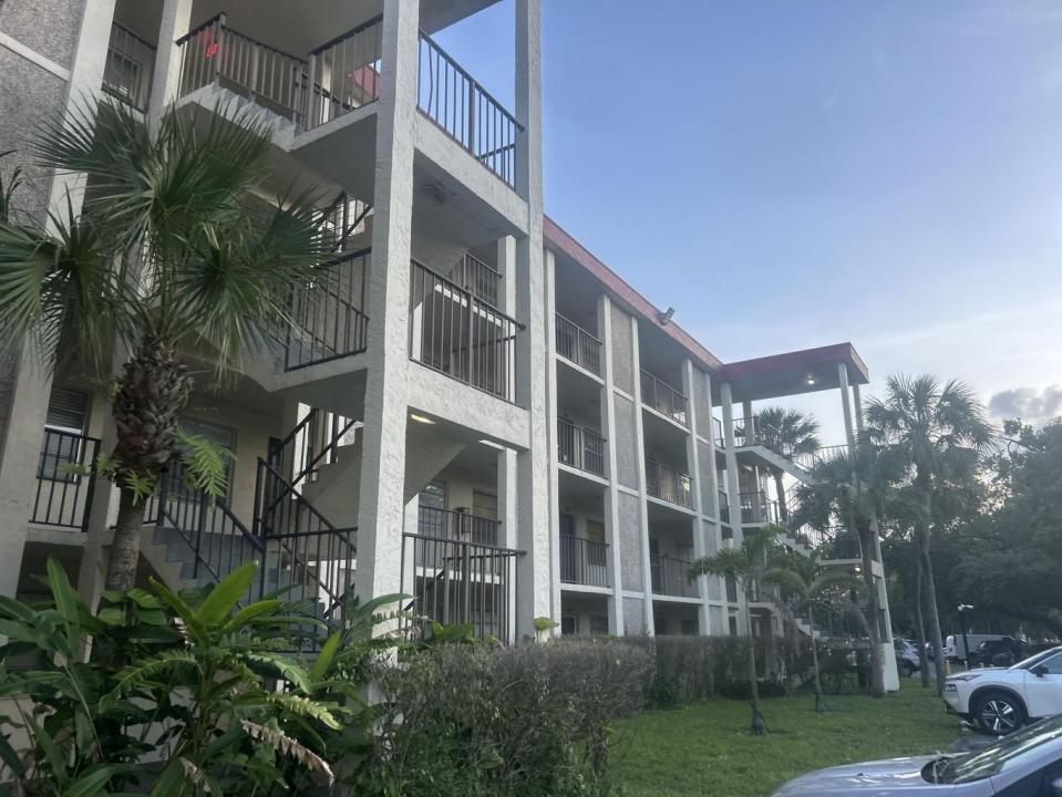 3099 NW 48th Avenue 163, Lauderdale Lakes, Florida FL 33313