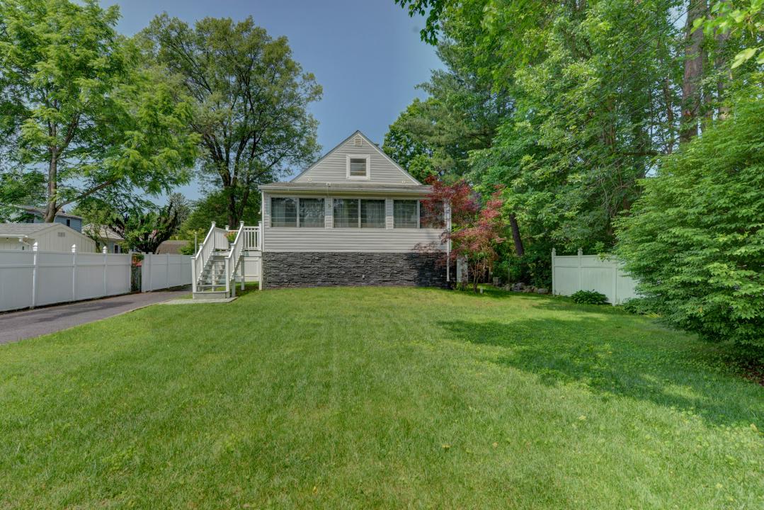 21 Bartholdi Avenue, Haskell, Нью-Джерси 07420, Соединенные Штаты