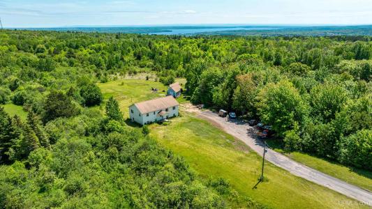 49962 Rosenlund Rd, Hancock, Michigan 49930