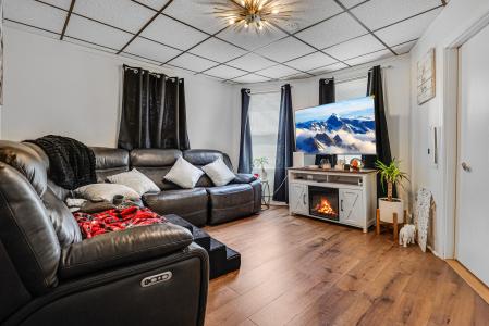 19-21 Pleasant Terrace, Lawrence, Массачусетс 01841, Соединенные Штаты