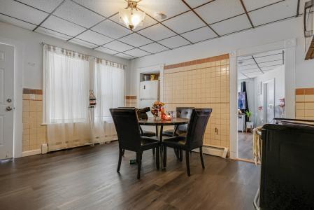 19-21 Pleasant Terrace, Lawrence, Массачусетс 01841, Соединенные Штаты