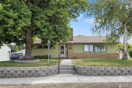 308 2nd Ave, Harrington, Washington 99134, USA