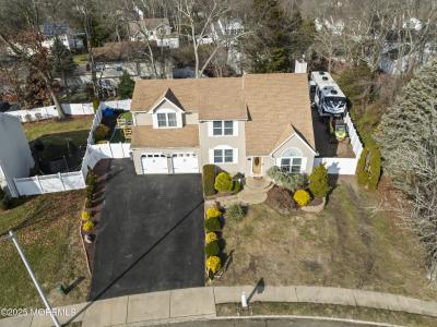 8 Shadow Ridge Court, Howell, Нью-Джерси 07731, Соединенные Штаты