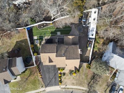8 Shadow Ridge Court, Howell, Нью-Джерси 07731, Соединенные Штаты