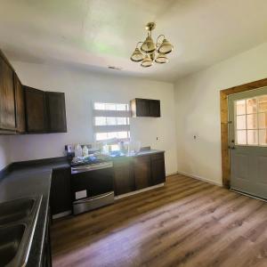 945 Cedar Street, Poplar Bluff, Missouri 63901, USA