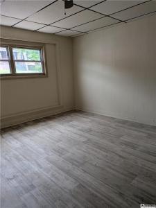 748 E 2nd St., Jamestown, Nowy Jork 14701, USA