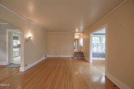 921 N 6th Street, Bismarck, ND 58501, USA