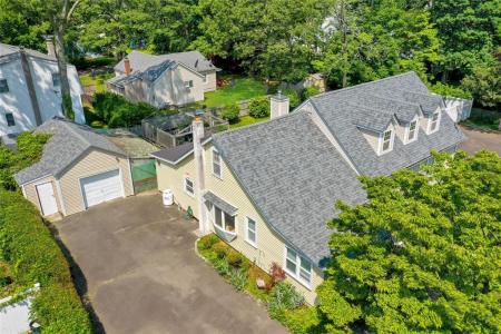 178 Magnolia Drive, Mastic Beach, Nova Iorque 11951, Estados Unidos