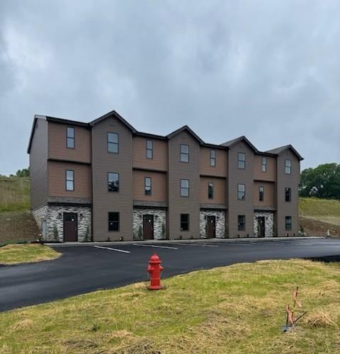 3273 Brodhead Rd , D, Aliquippa, Pennsylvania 15001
