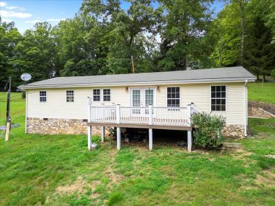 2528 Old Hurst Rd, Hiwassee, Virginia 24347, USA