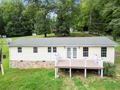 2528 Old Hurst Rd, Hiwassee, Virginia 24347, HOA KỲ